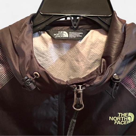 The North Face Women's Black and Pink Windbreaker Jacket Wind Wall Windstopper - Picture 7 of 7